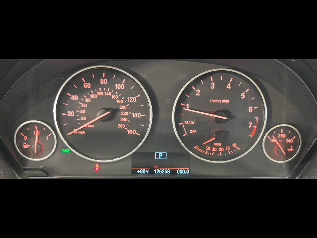Used 2013 BMW 320i xDrive Sedan AWD/4WD image 45