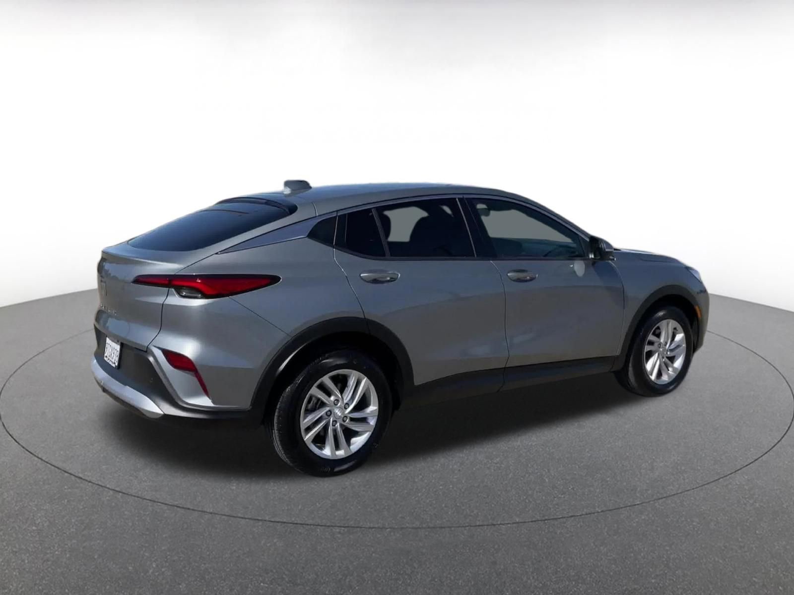 Used 2025 Buick Envista Preferred image 15