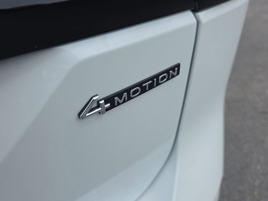 New 2026 Volkswagen Atlas Peak Edition image 6