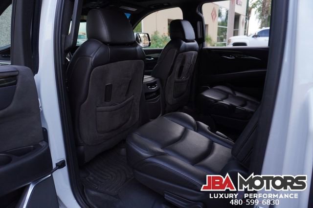 Used 2020 Cadillac Escalade ESV Platinum image 65