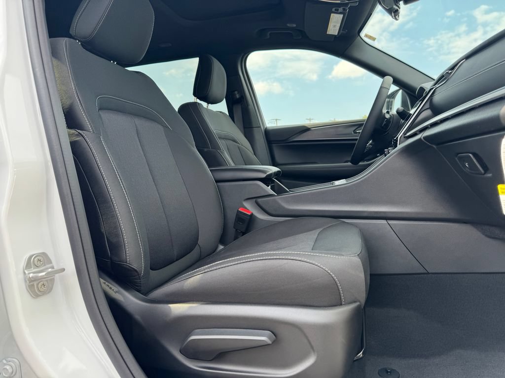 New 2026 Jeep Grand Cherokee L 4WD image 10