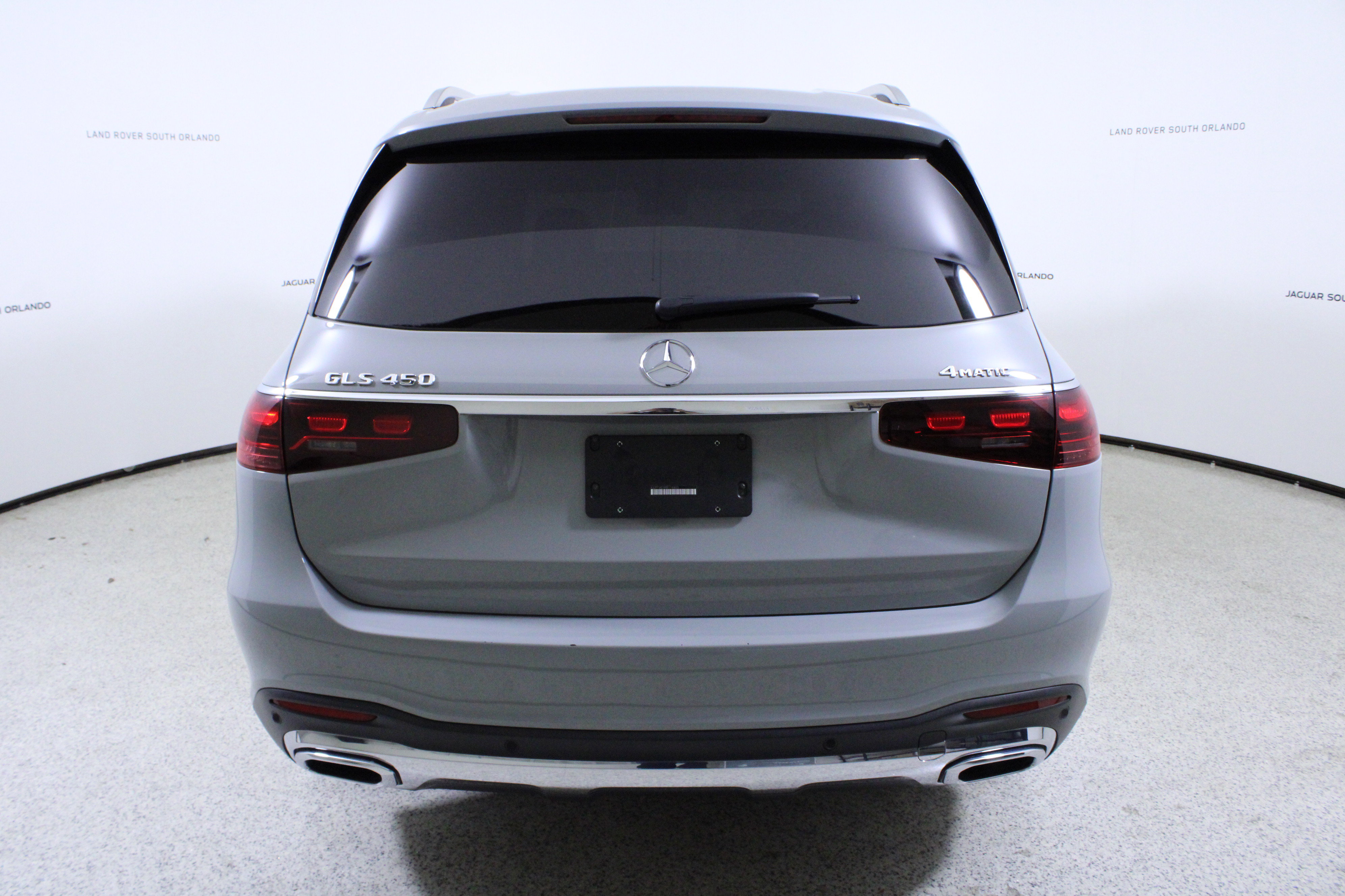 Used 2024 Mercedes-Benz GLS 450 4MATIC image 6