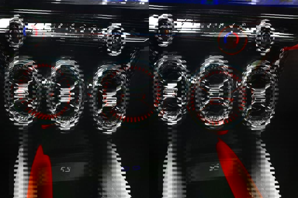 Used 2024 Chevrolet Blazer EV RS image 25