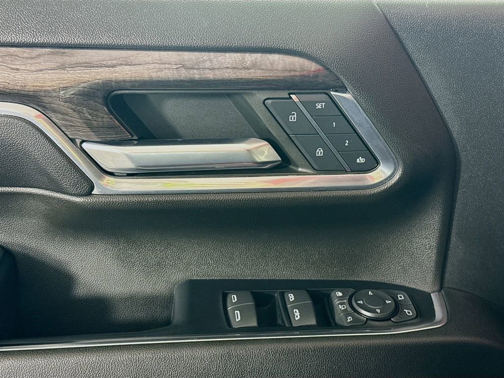 Used 2024 Chevrolet Silverado 3500 LTZ w/ LTZ Convenience Package image 24