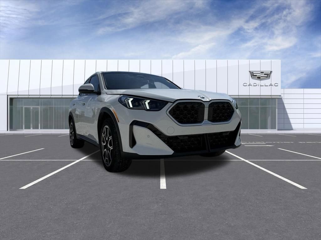 Used 2025 BMW X2 xDrive28i AWD/4WD image 8