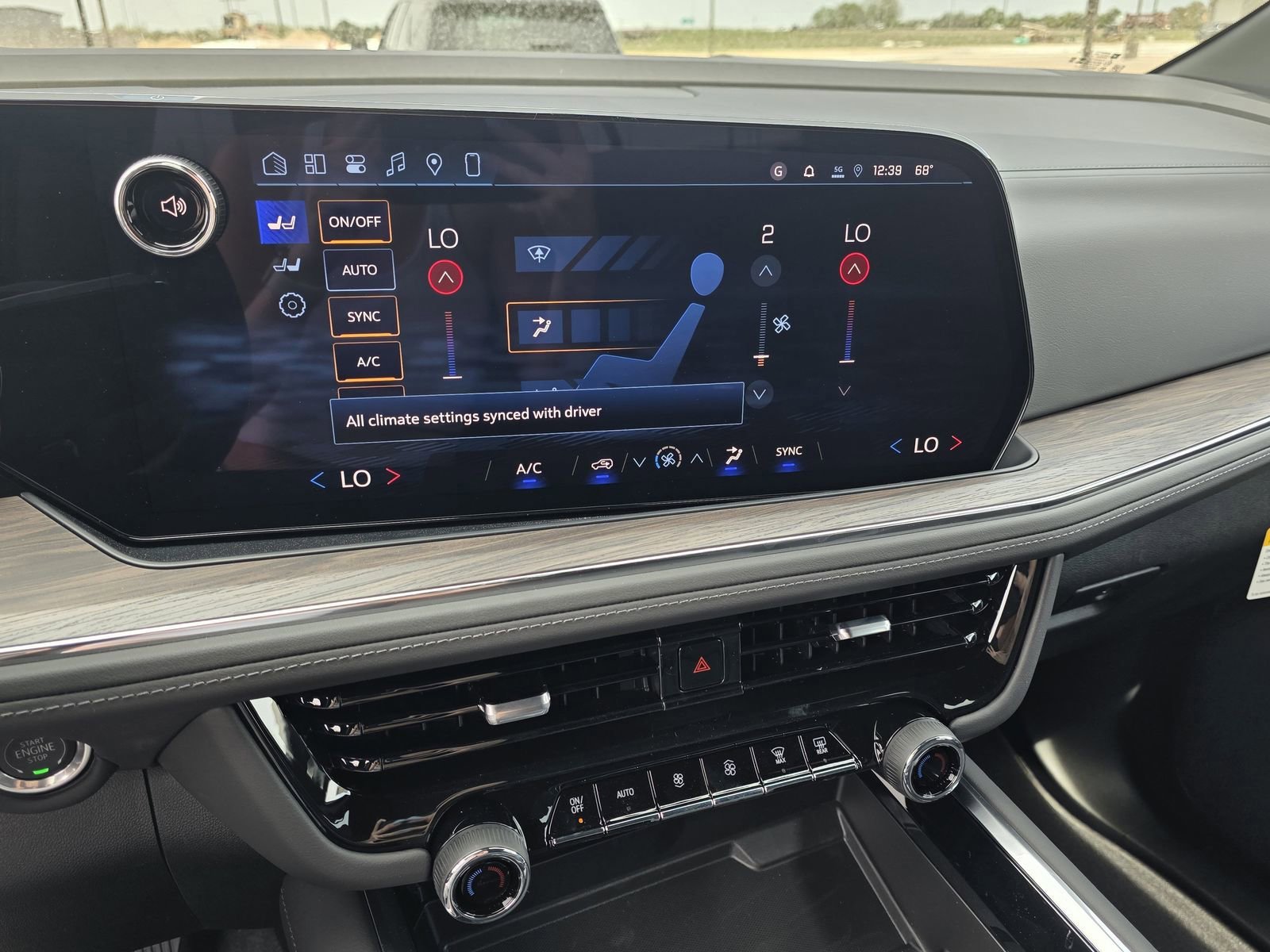 New 2026 Chevrolet Suburban LS image 11