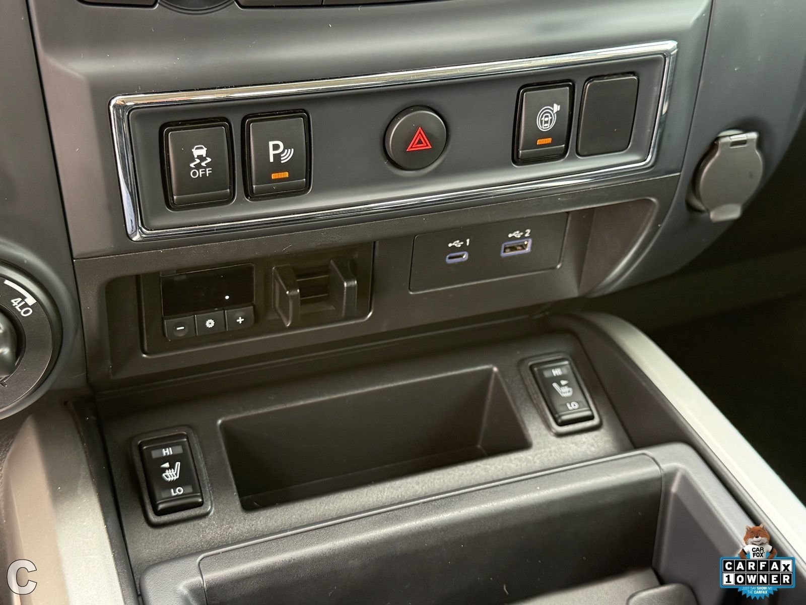 Used 2024 Nissan Titan SV w/ SV Convenience Package AWD/4WD image 23