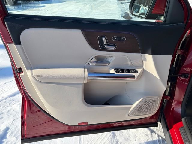 Used 2022 Mercedes-Benz GLA 250 4MATIC image 16