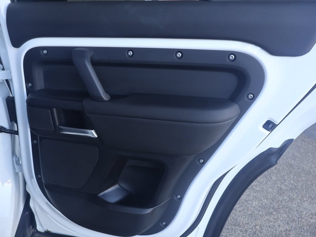 Used 2025 Land Rover Defender 110 S AWD/4WD image 27