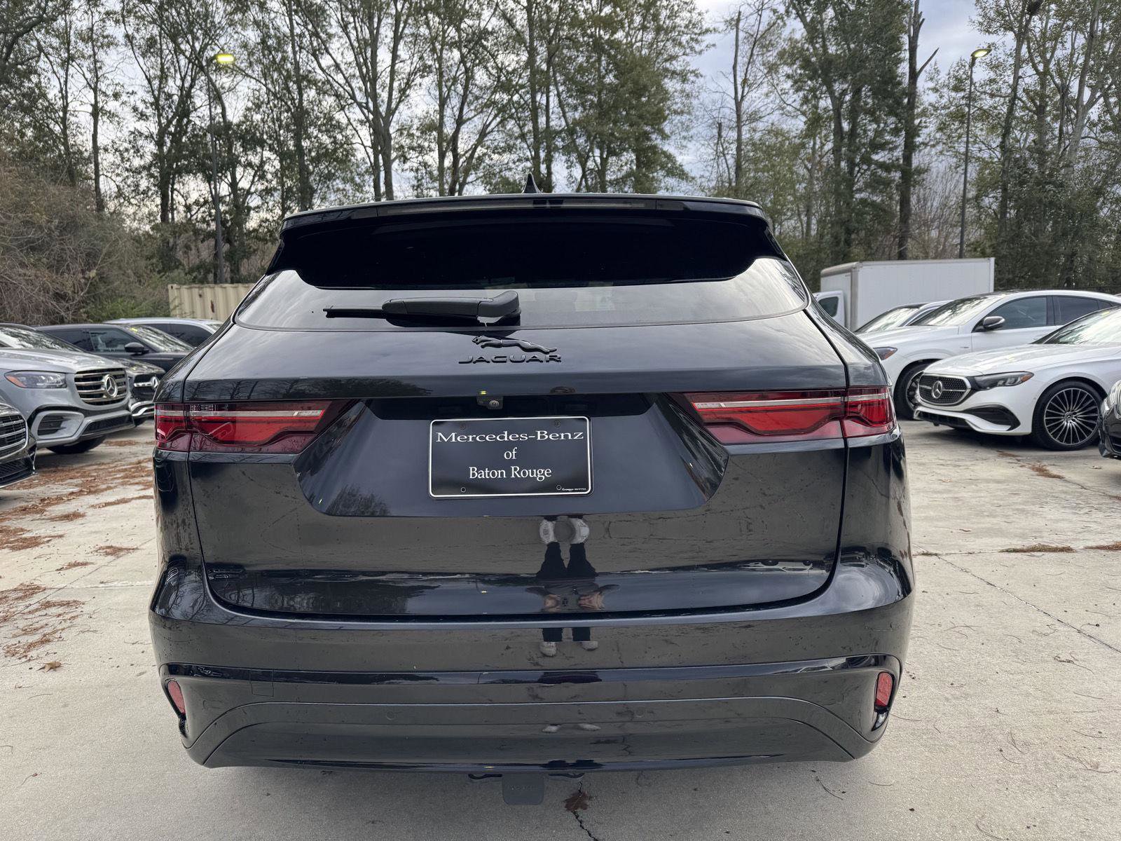 Used 2024 Jaguar F-PACE R-Dynamic S image 21