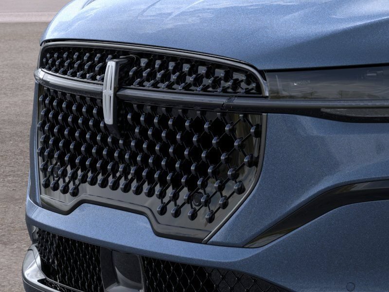 New 2026 Lincoln Nautilus Reserve AWD/4WD image 17