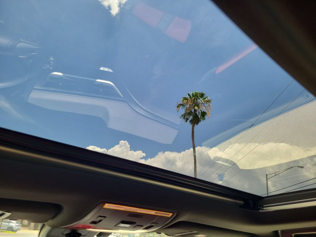 Used 2019 Lexus UX 200 F Sport w/ F Sport Premium Package FWD image 17