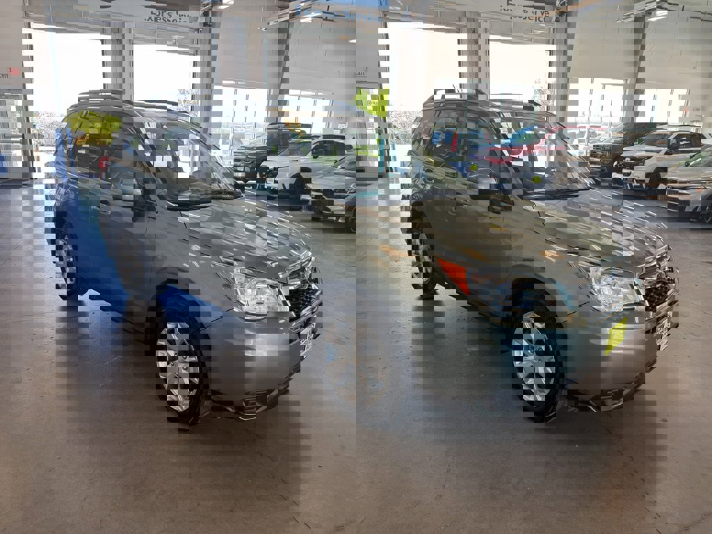 Used 2015 Subaru Forester 2.5i Premium AWD/4WD image 7