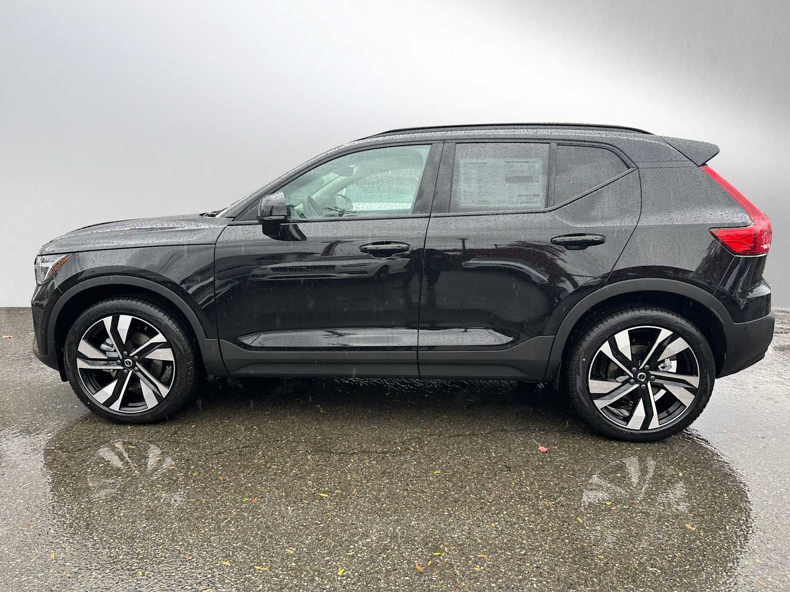 New 2026 Volvo XC40 B5 Plus w/ Climate Package image 14