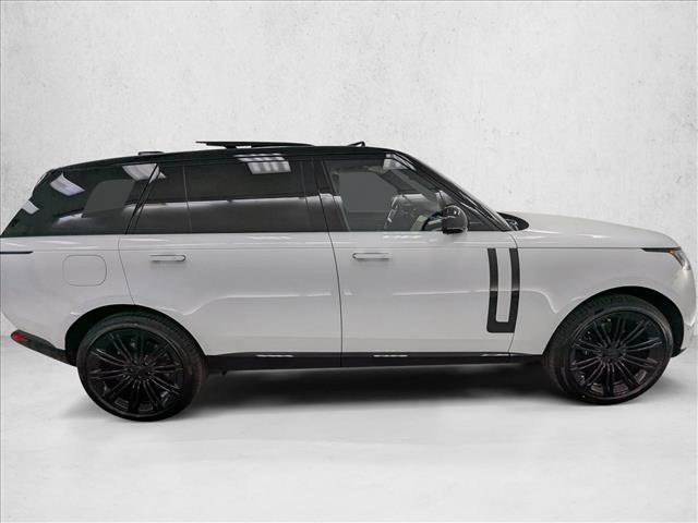 New 2026 Land Rover Range Rover Long Wheelbase SE image 5