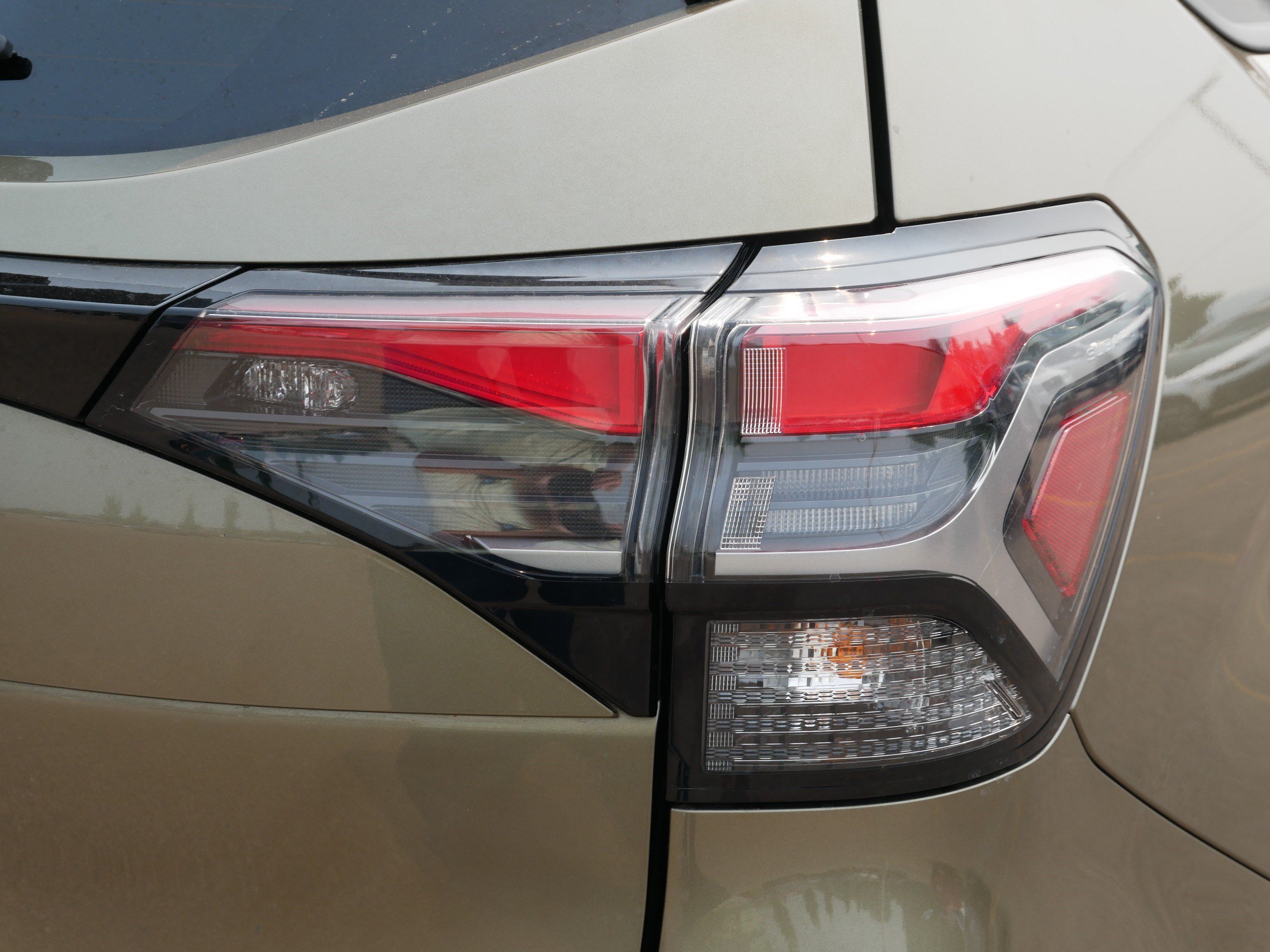 Used 2025 Subaru Forester Limited AWD/4WD image 17