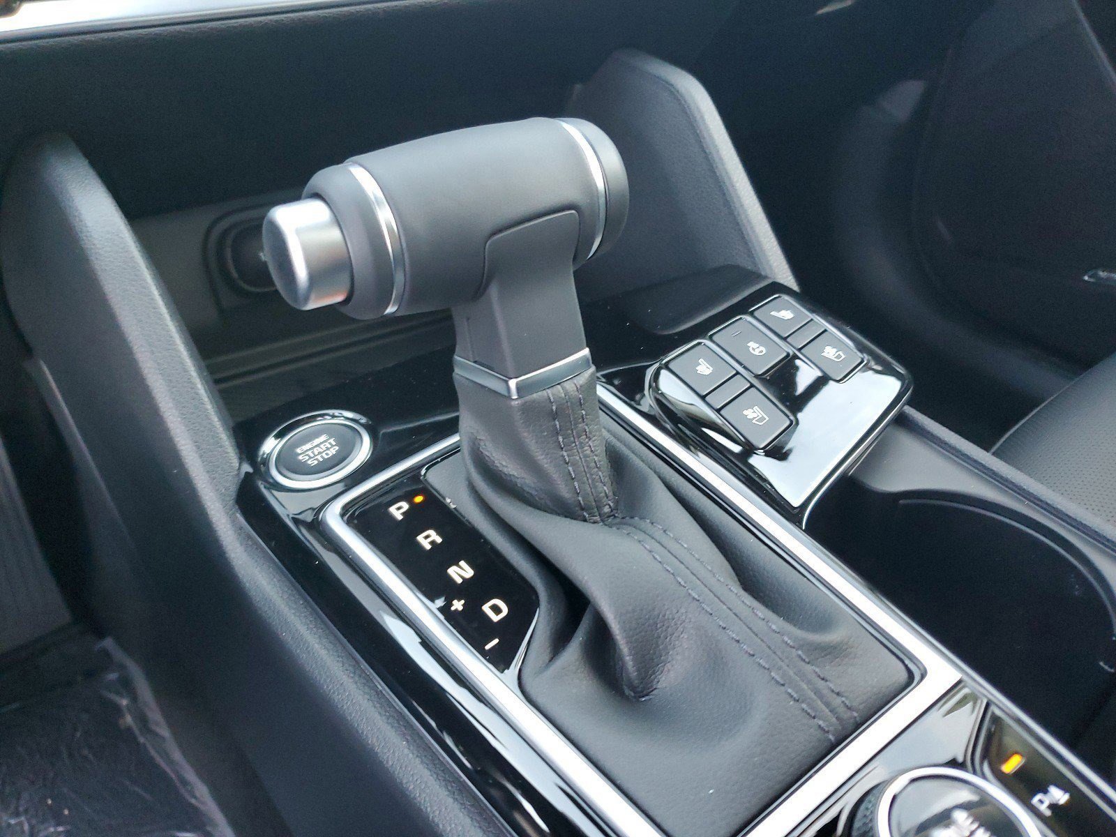 New 2025 Kia Sportage SX image 33