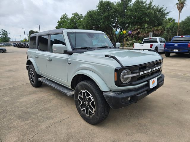 Used 2023 Ford Bronco Outer Banks AWD/4WD image 4