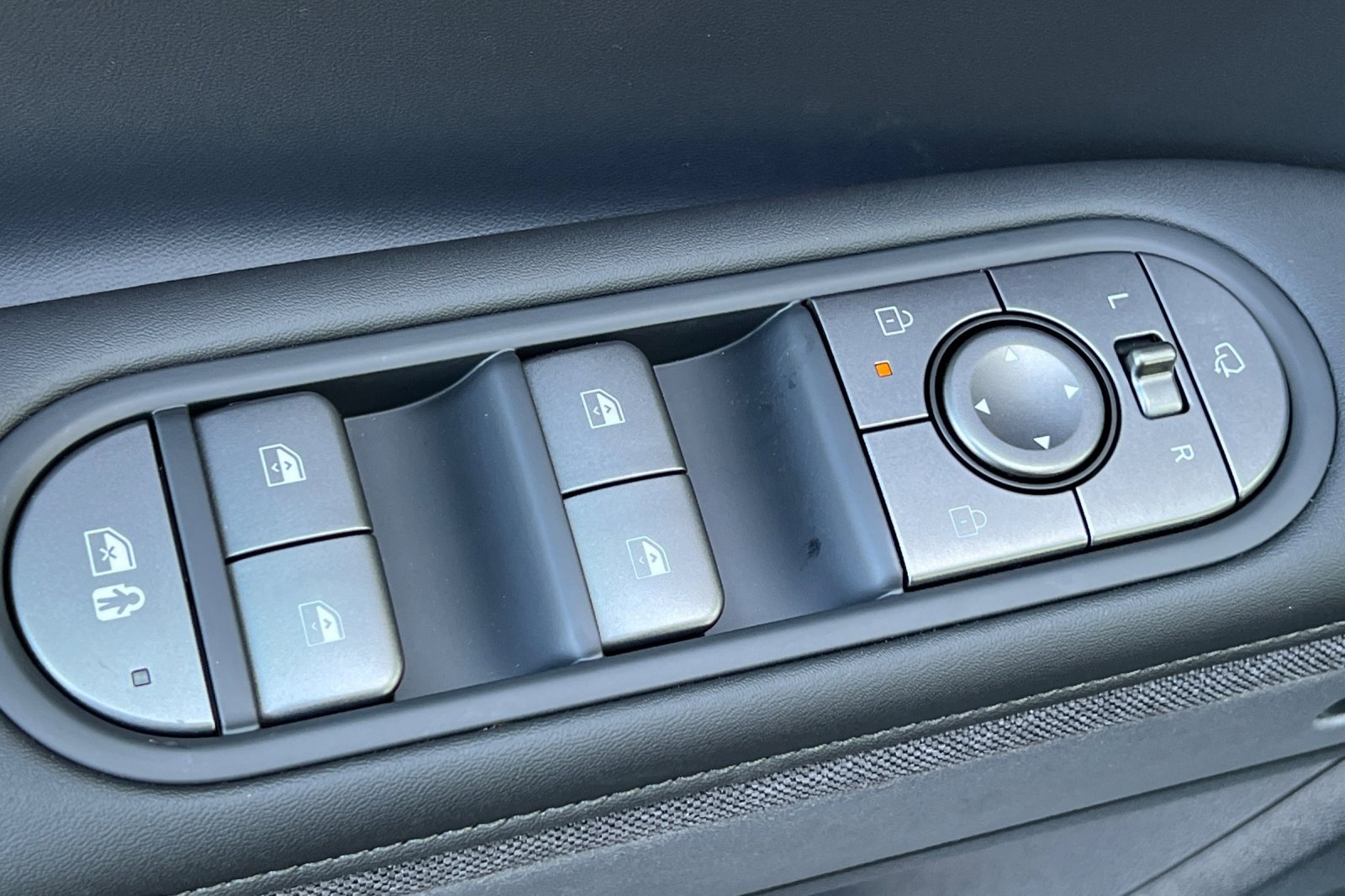 New 2026 Hyundai Ioniq 5 Limited image 12