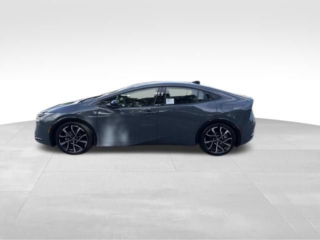 New 2026 Toyota Prius Plug-In Hybrid FWD image 2