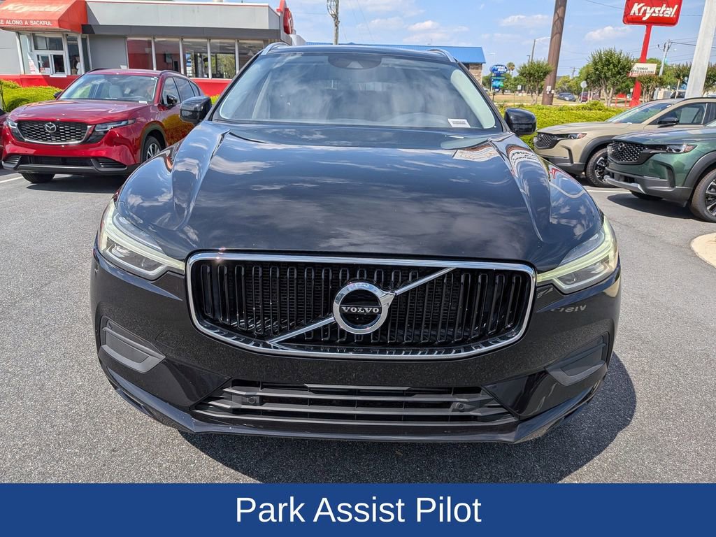 Used 2018 Volvo XC60 T5 Momentum w/ Vision Package image 9