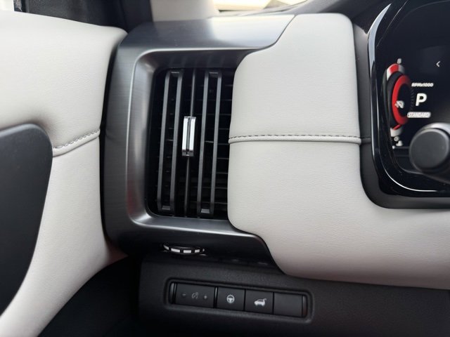 New 2026 Nissan Pathfinder SL image 25