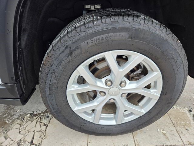 Certified 2023 Jeep Grand Cherokee Limited image 26