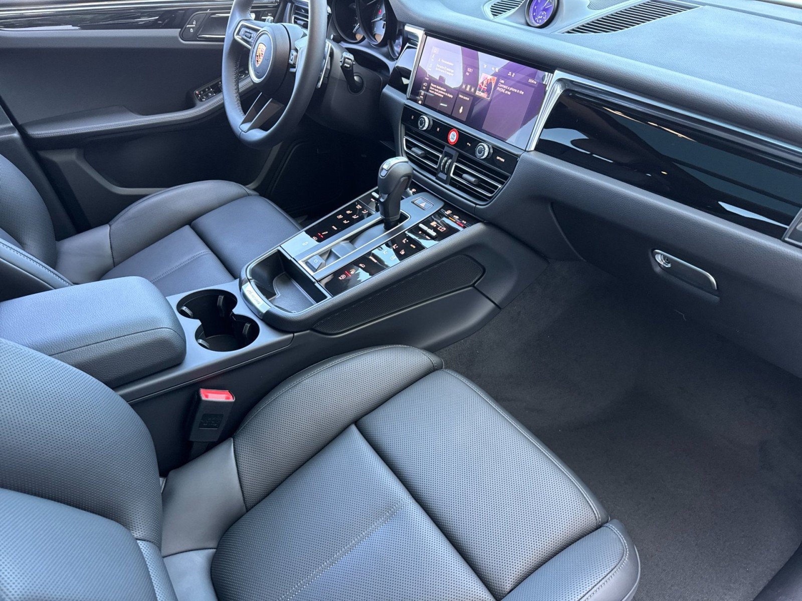 New 2026 Porsche Macan S AWD/4WD image 16