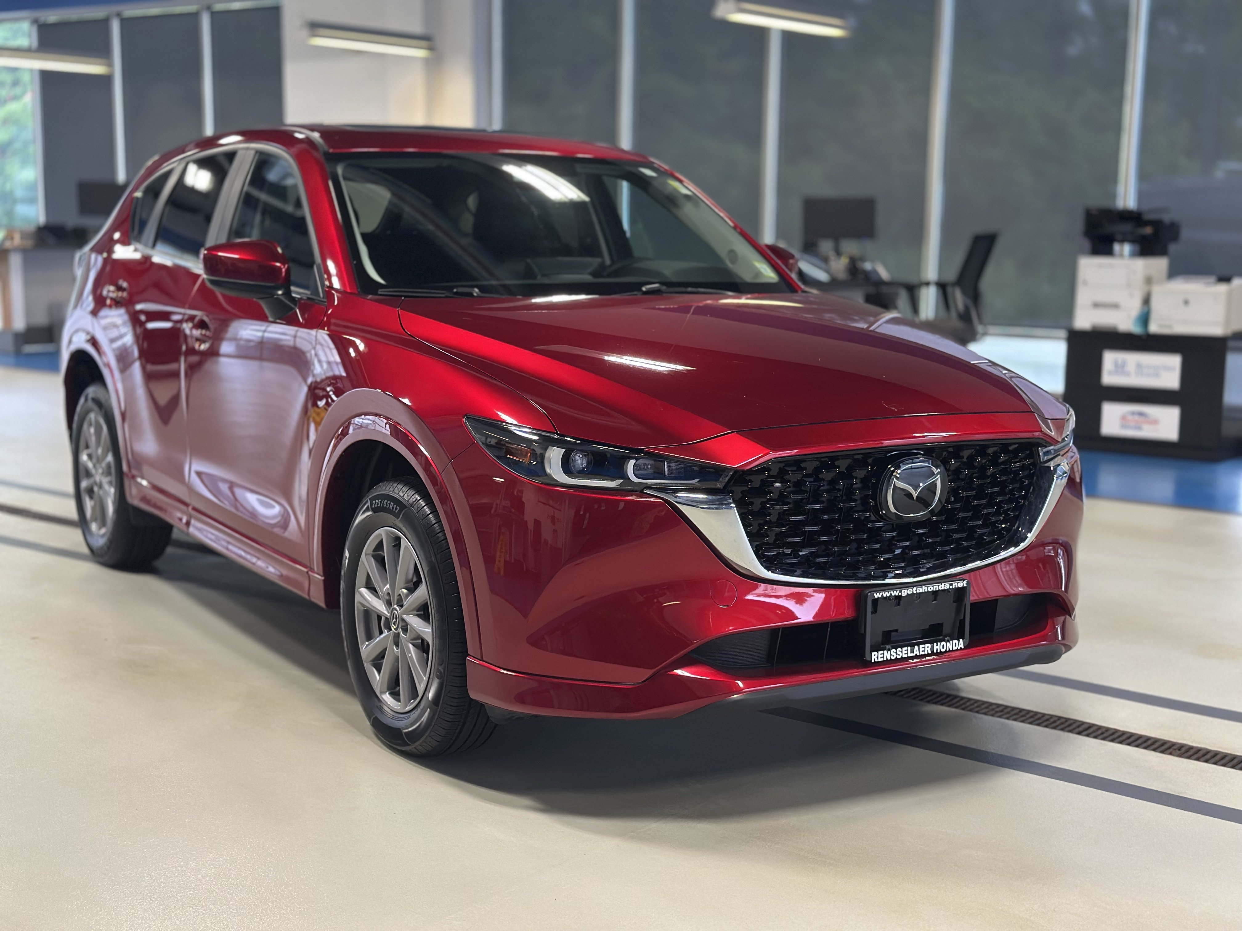 Used 2024 MAZDA CX-5 AWD 2.5 S w/ Preferred Package image 4