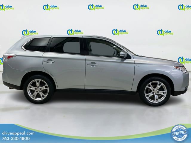 Used 2014 Mitsubishi Outlander GT image 4