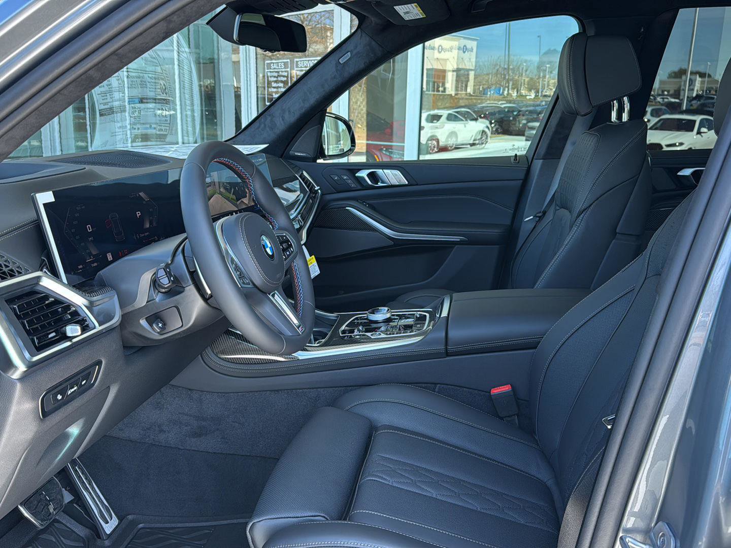 New 2026 BMW X7 M60i image 9