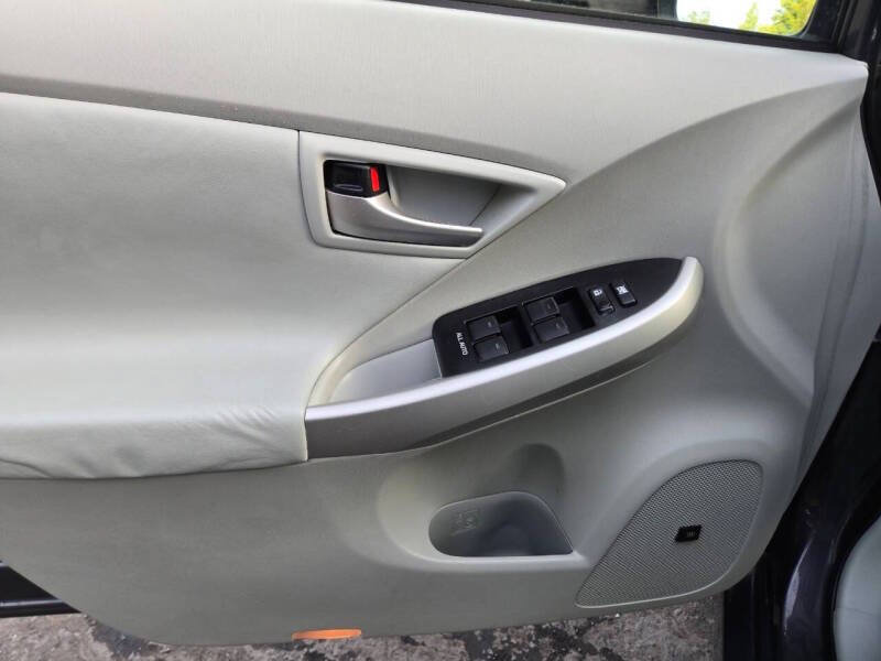 Used 2014 Toyota Prius Four FWD image 20