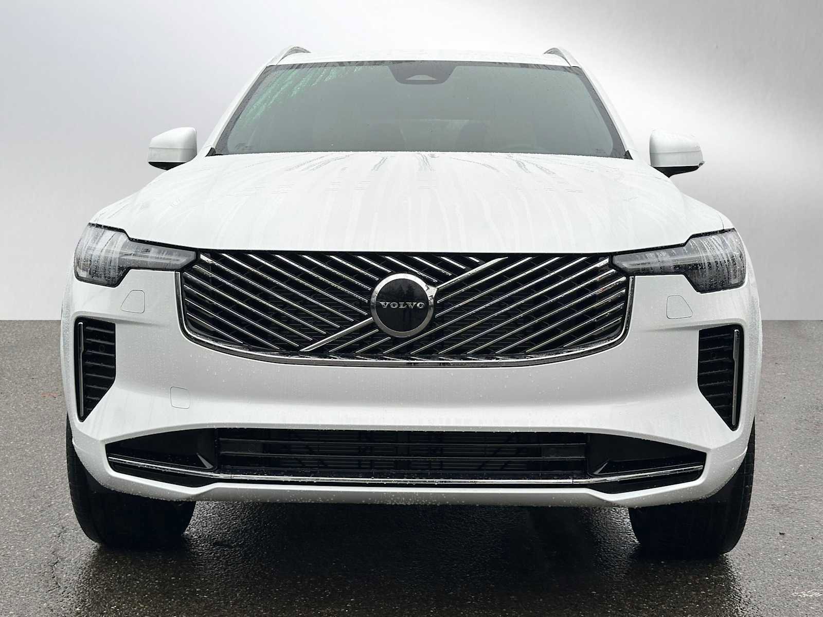 New 2026 Volvo XC90 B5 Core image 8