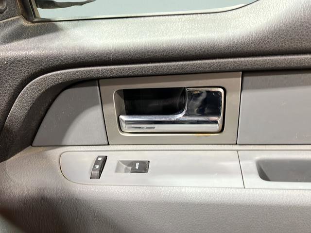 Used 2011 Ford F150 XLT w/ XLT Convenience Pkg image 38