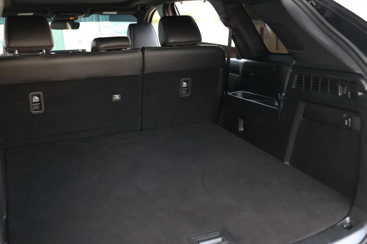 Used 2025 MAZDA CX-70 3.3 Turbo S w/ Premium Package image 25