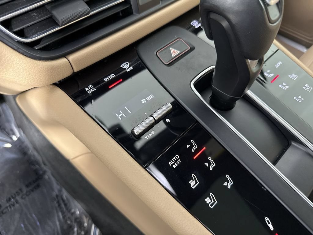 Certified 2022 Porsche Macan S w/ Premium Package Plus AWD/4WD image 30
