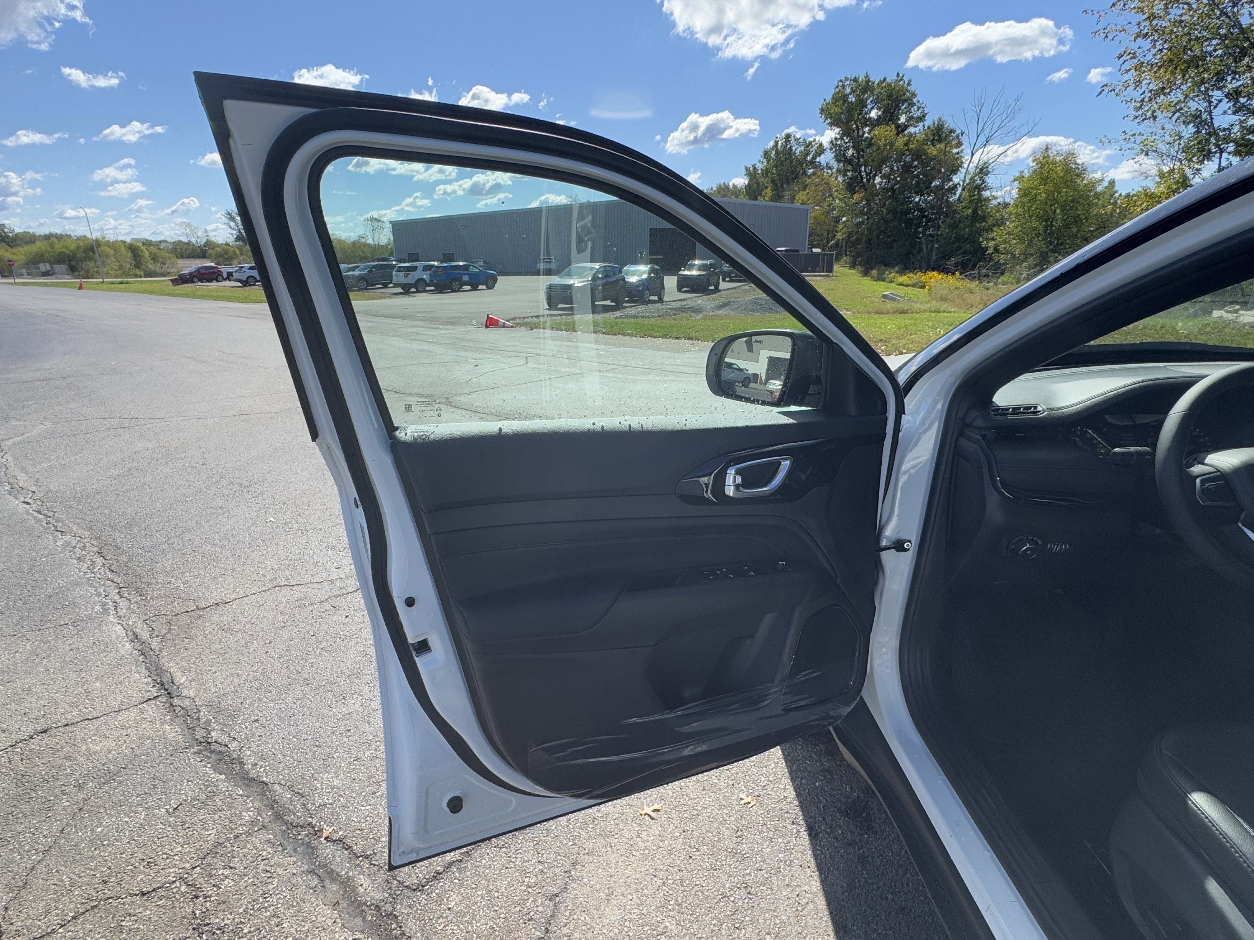 New 2026 Jeep Compass Limited image 10