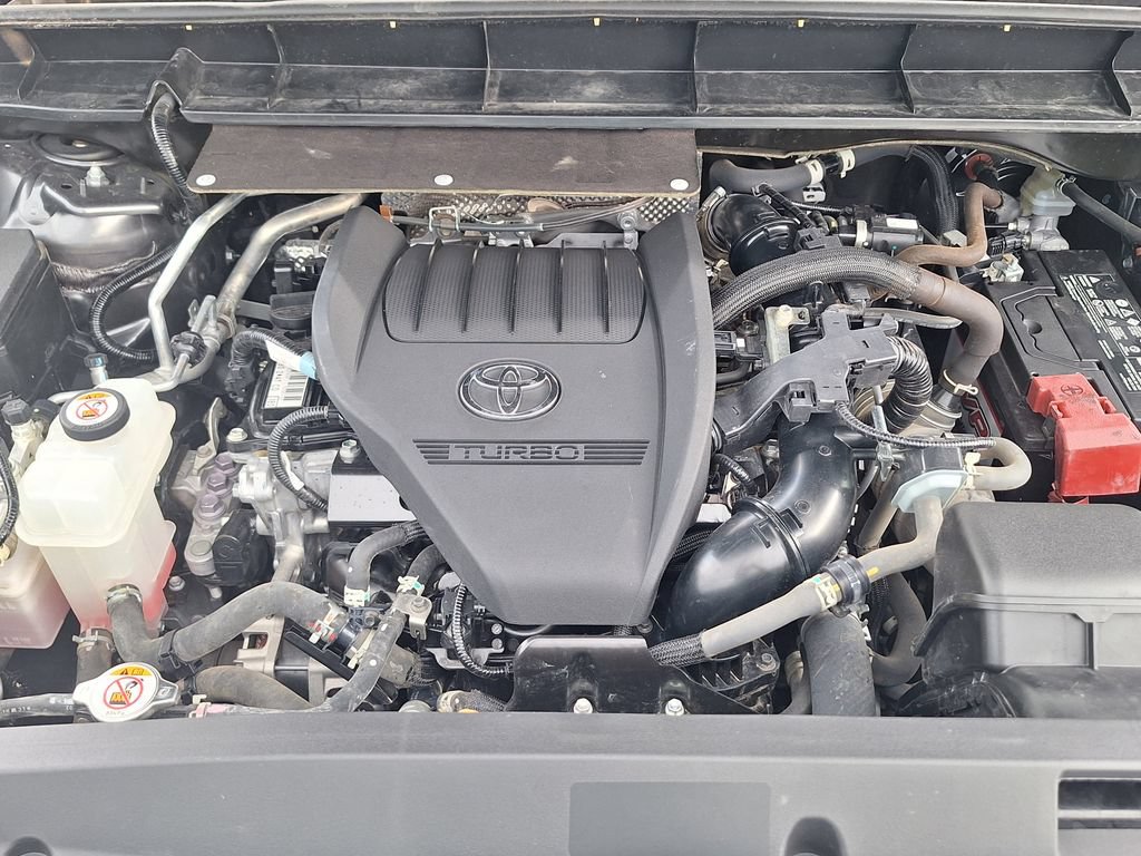 Used 2023 Toyota Highlander XLE AWD/4WD image 28