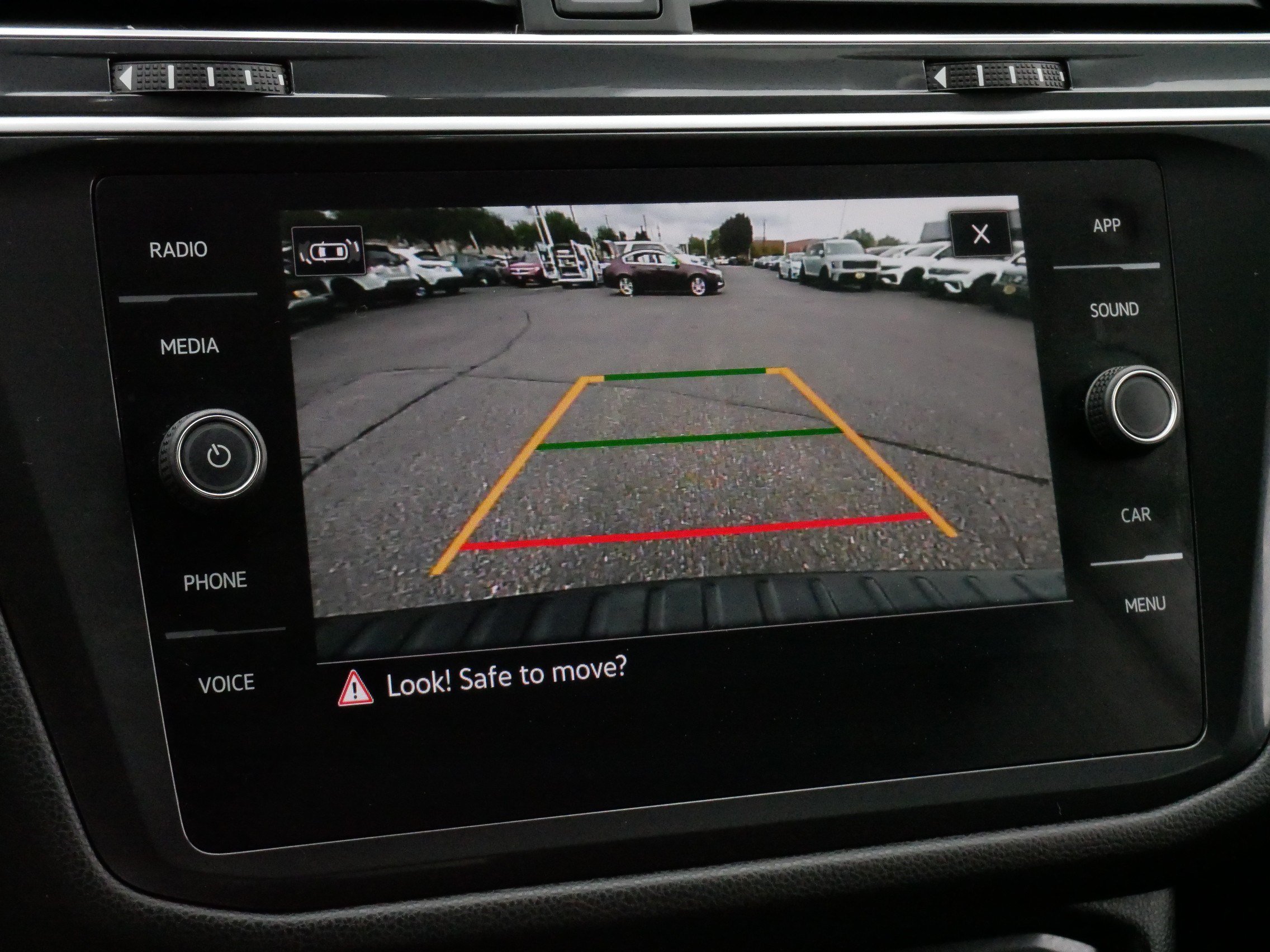 Certified 2024 Volkswagen Tiguan S AWD/4WD image 30