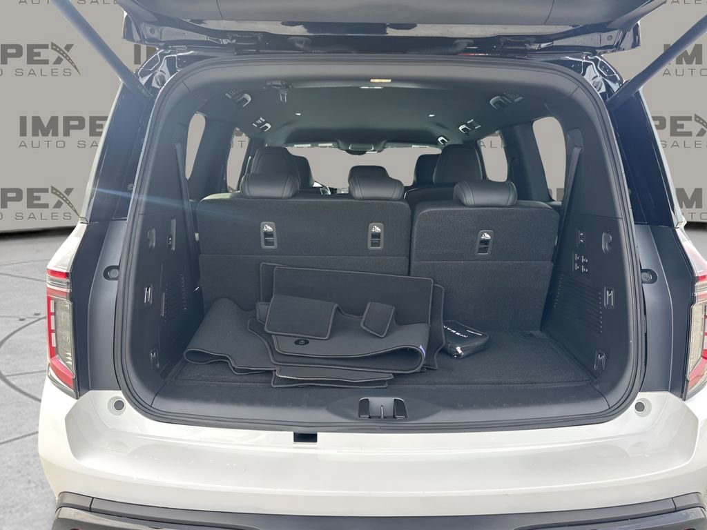 Used 2025 Nissan Armada PRO-4X image 30