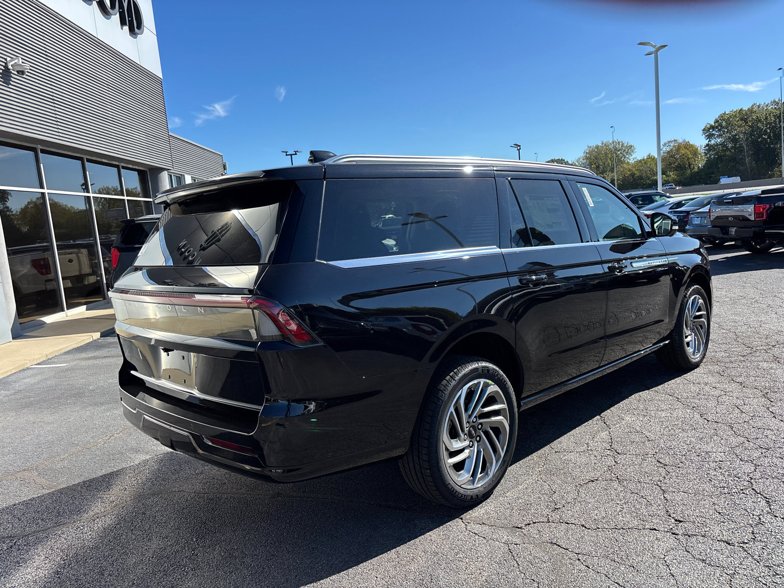 New 2025 Lincoln Navigator L Reserve image 7