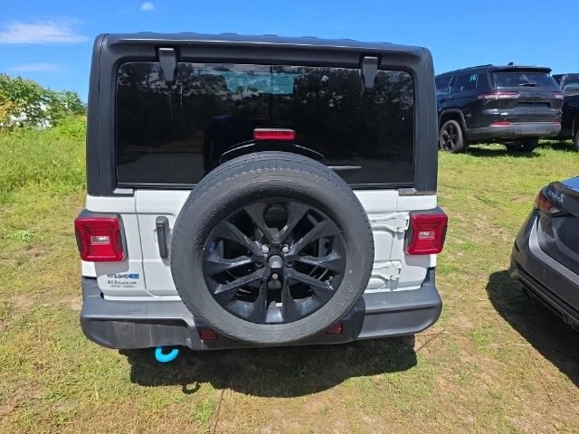 Certified 2023 Jeep Wrangler Unlimited Sahara w/ Dual Top Group AWD/4WD image 8