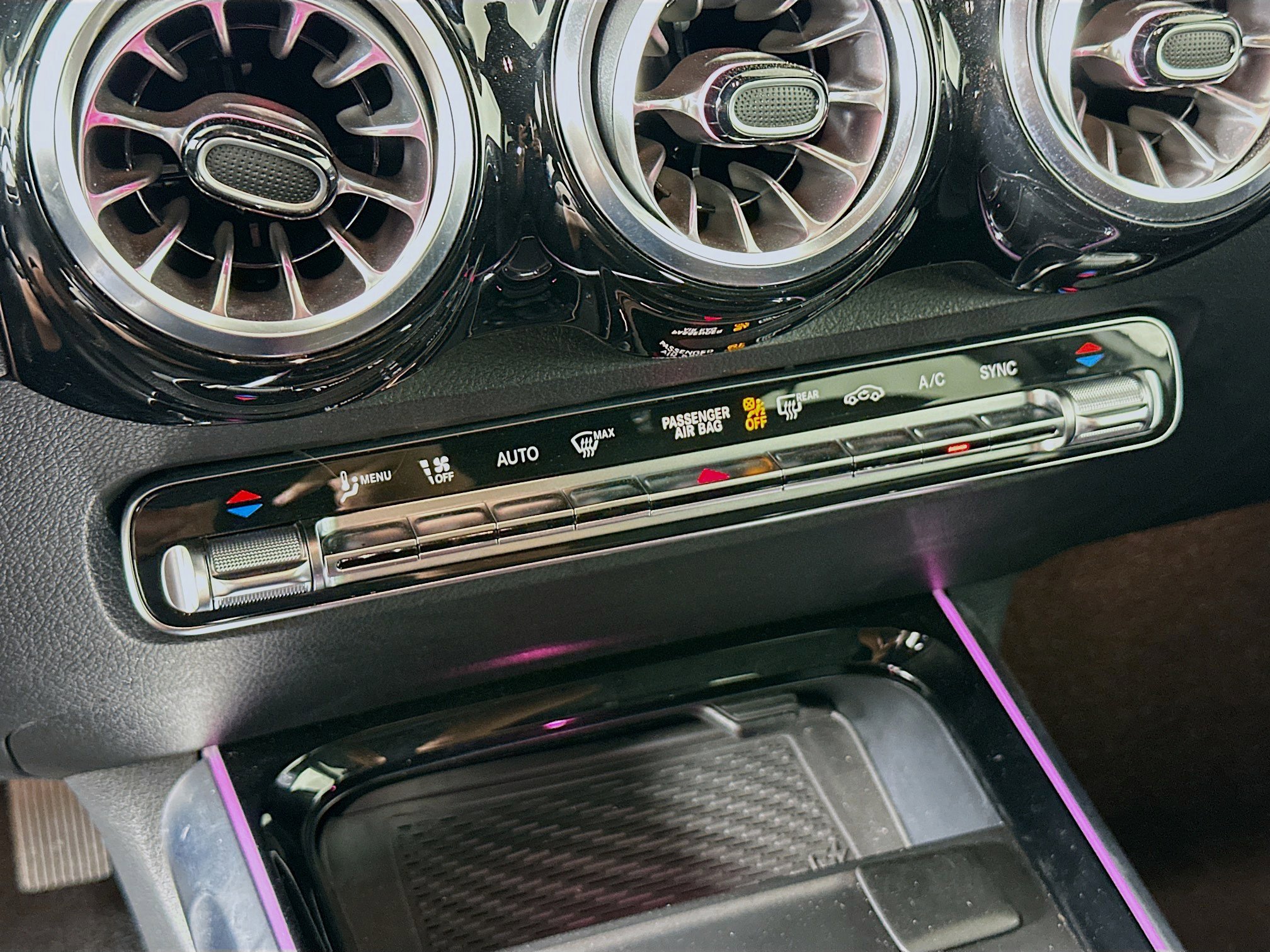 Used 2024 Mercedes-Benz GLB 250 GLB 250 image 23