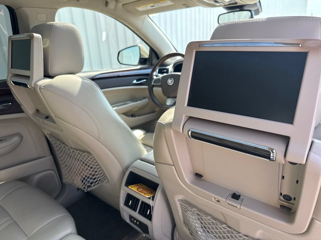 Used 2011 Cadillac SRX Luxury FWD image 16