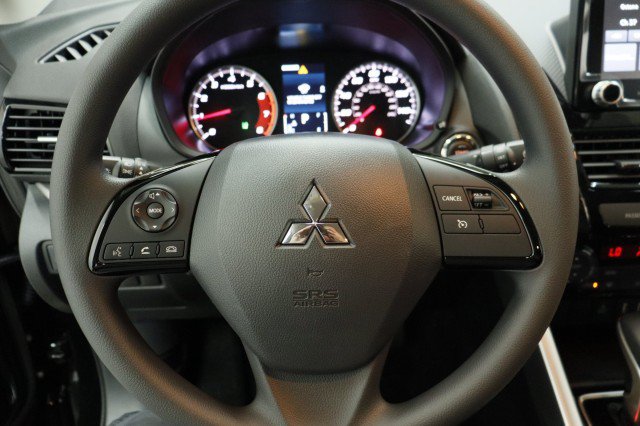 New 2026 Mitsubishi Eclipse Cross LE AWD/4WD image 8