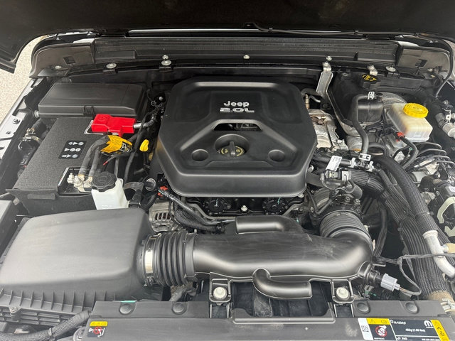 Used 2023 Jeep Wrangler Sport image 9