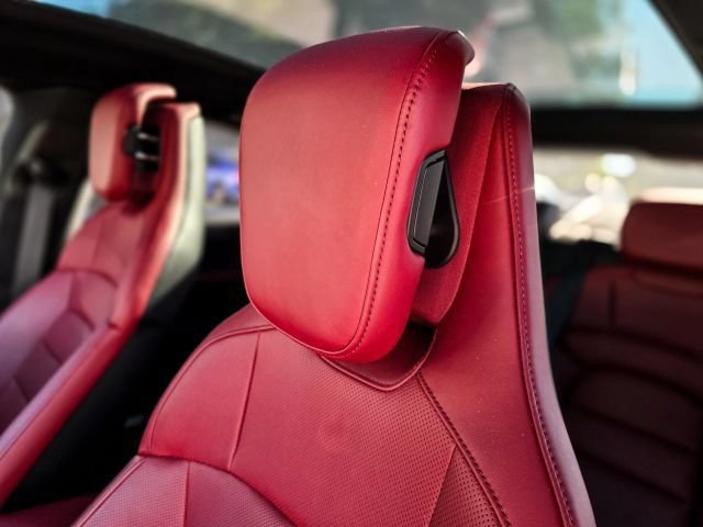 Used 2020 Porsche Taycan 4S AWD/4WD image 54