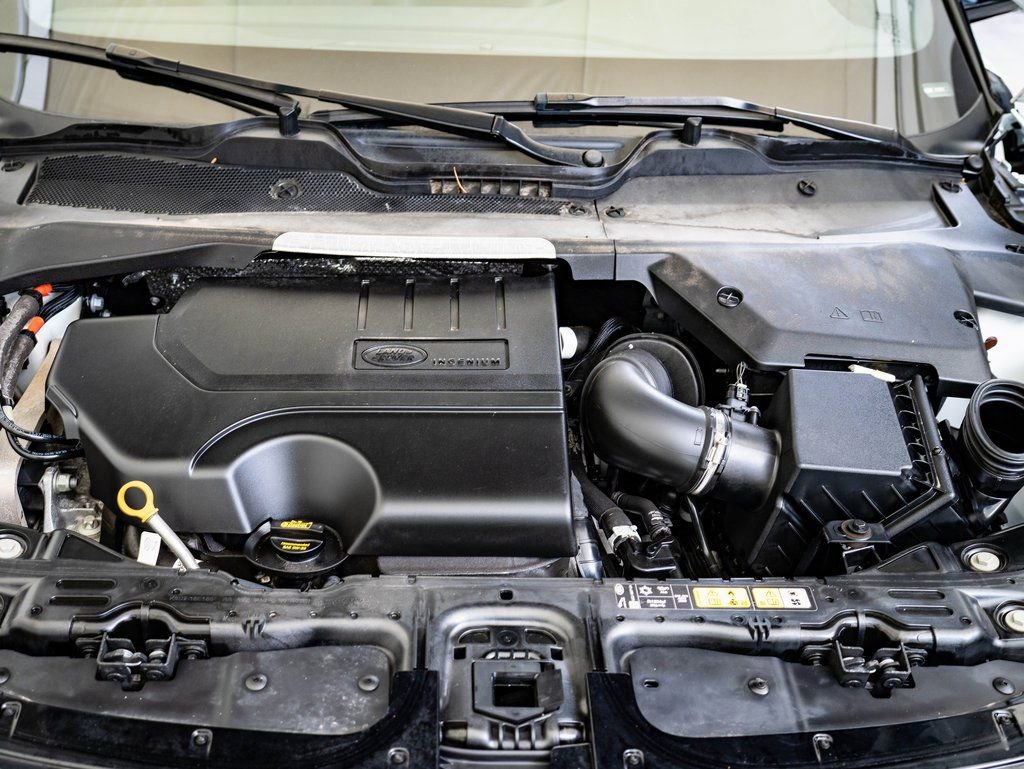 Used 2023 Land Rover Range Rover Evoque R-Dynamic SE image 39