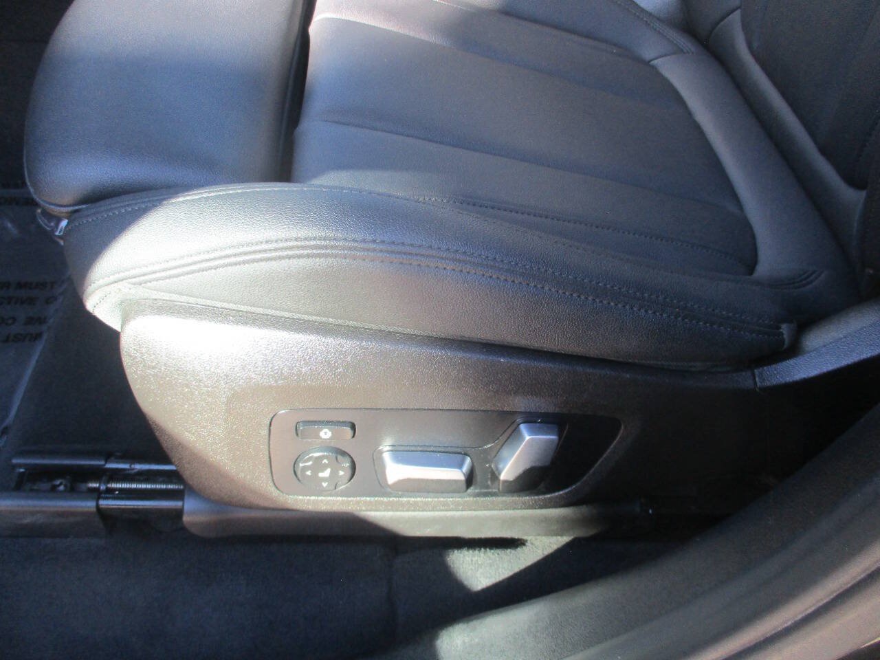 Used 2019 BMW X3 xDrive30i w/ Convenience Package AWD/4WD image 14