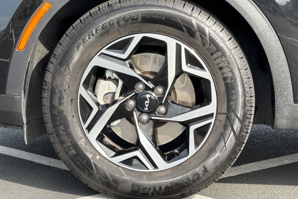 Used 2024 Kia Sportage LX FWD image 15